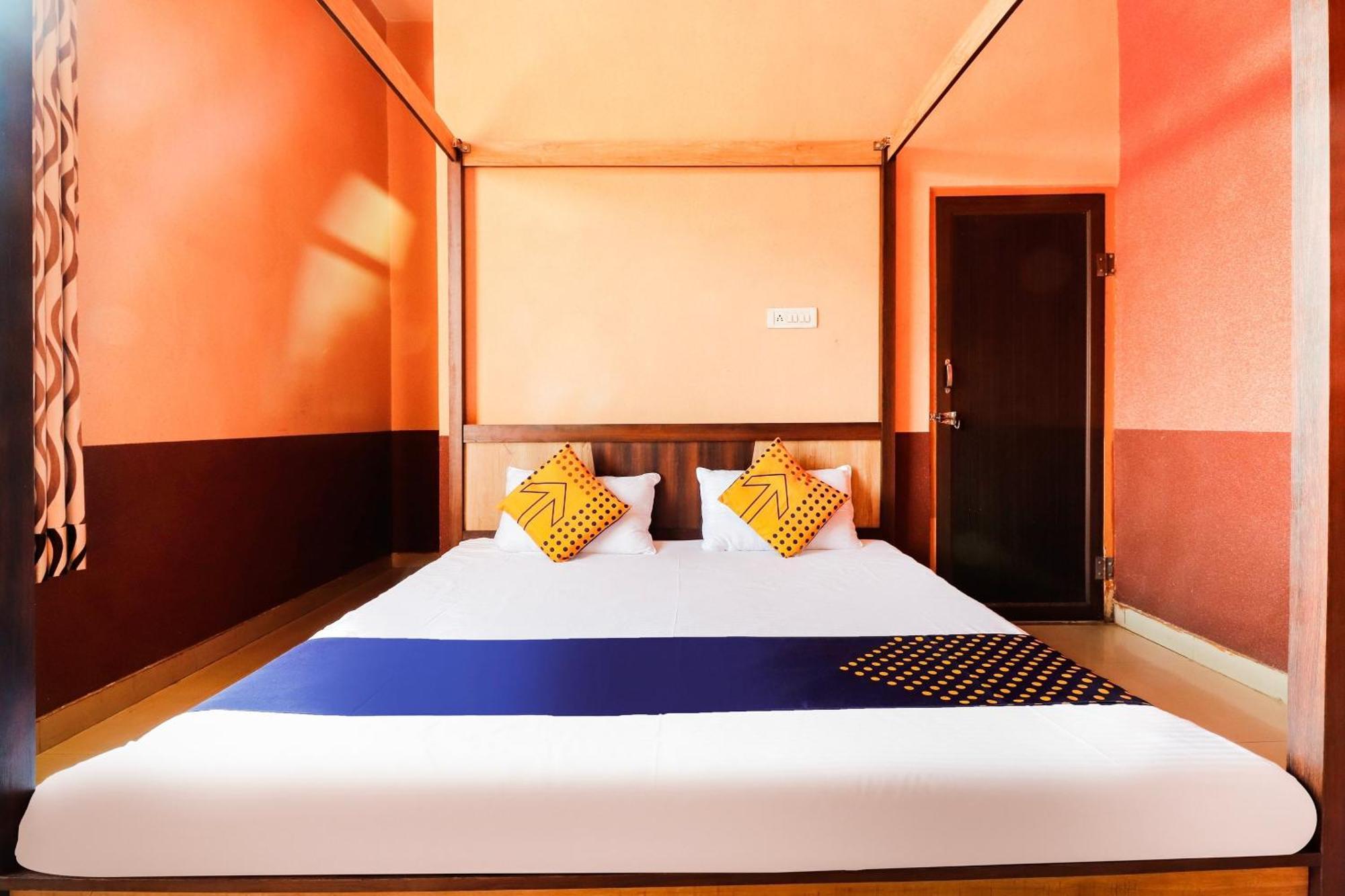 Spot On 68319 Hotel Nakhralo Rajasthan Resort Jaipur Eksteriør billede