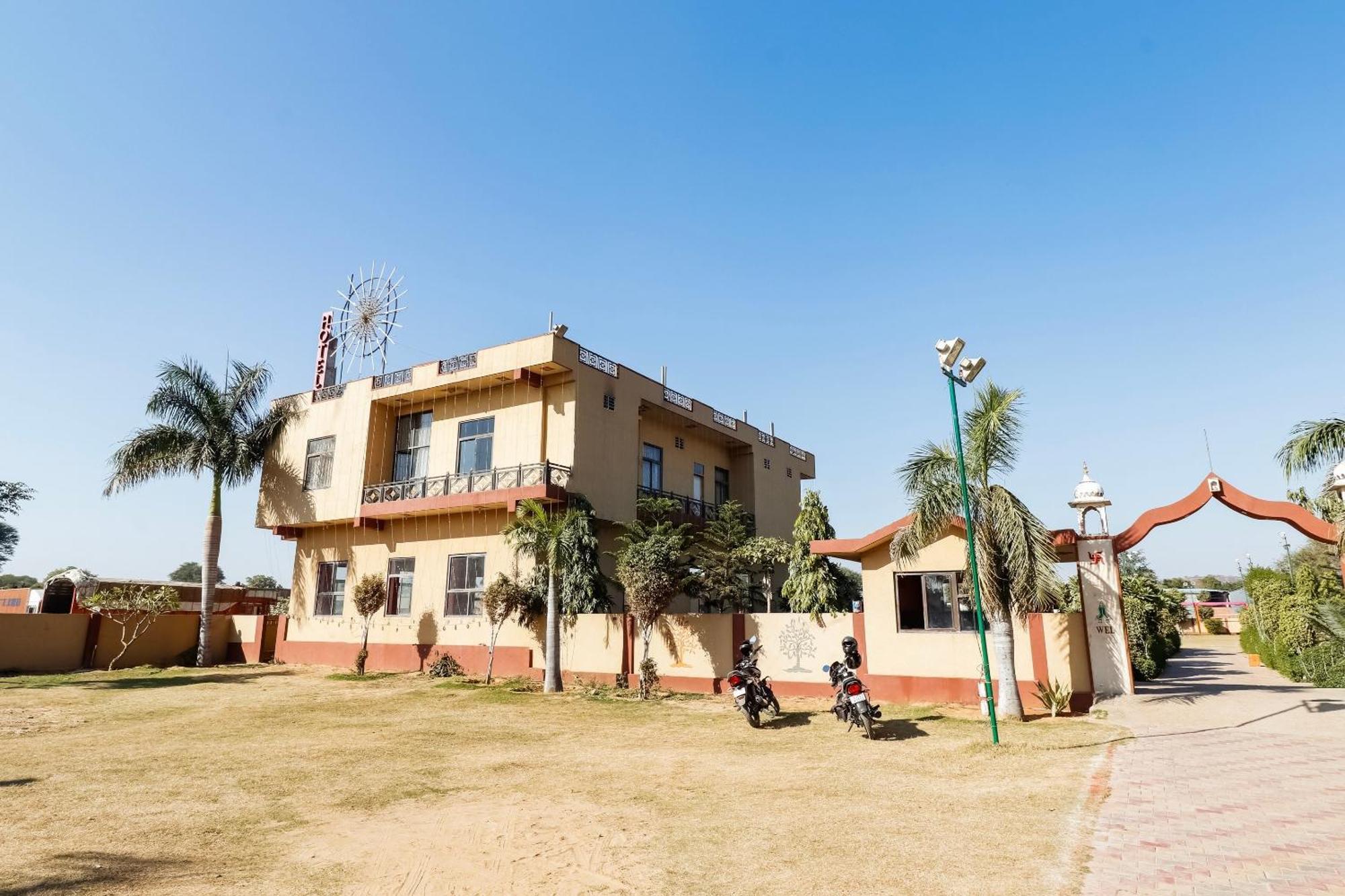 Spot On 68319 Hotel Nakhralo Rajasthan Resort Jaipur Eksteriør billede